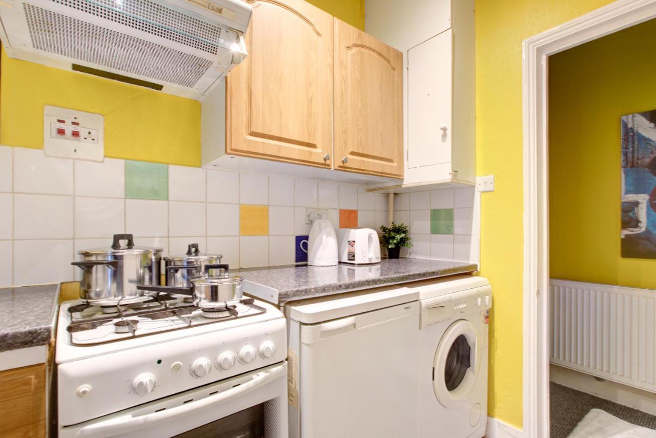 Oxford Street - Mayfair, Central London Budget Apartment 외부 사진